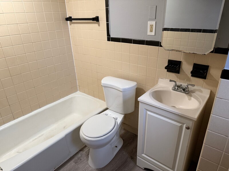 Foto del edificio - 50 E Main St