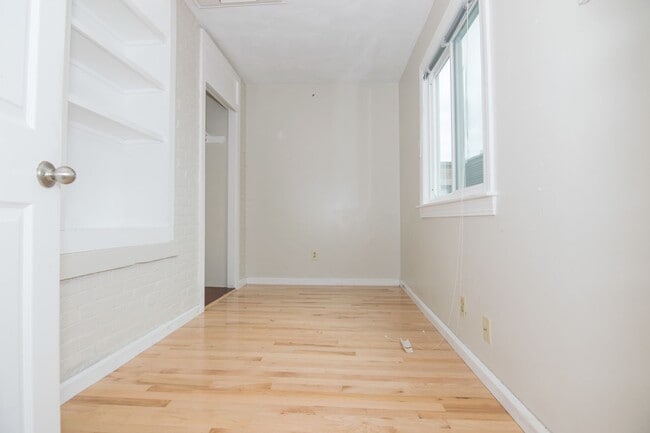 Sunny Spacious 3 Bedroom - Sunny Spacious 3 Bedroom Apartment