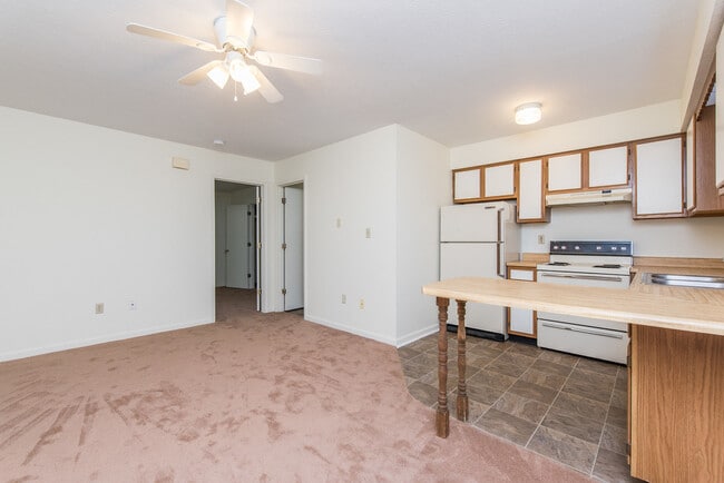 Building Photo - Katelyn Court Apartments