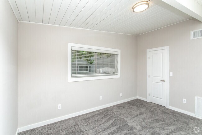 1BR, 1BA - 750SF - Parkside Apartments