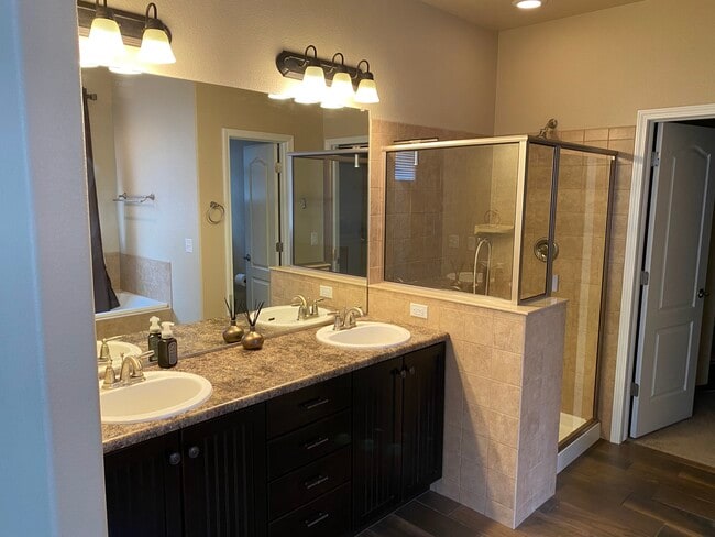 Building Photo - 5843 Adamants Dr