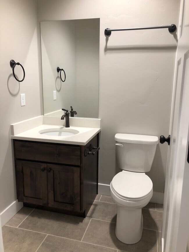 Building Photo - 1641 W 1200 N