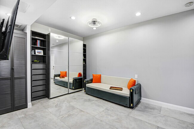 Foto del edificio - 1530 Crestar Ct