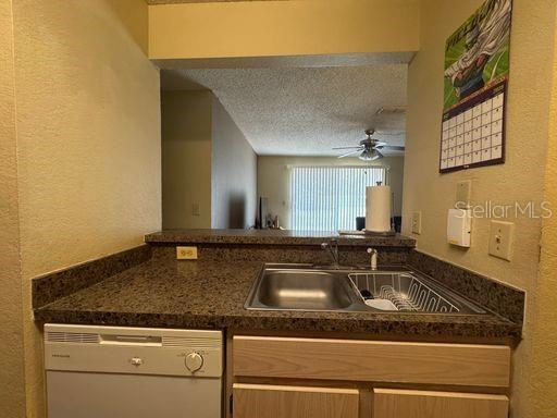 Foto del edificio - 3705 SW 27th St