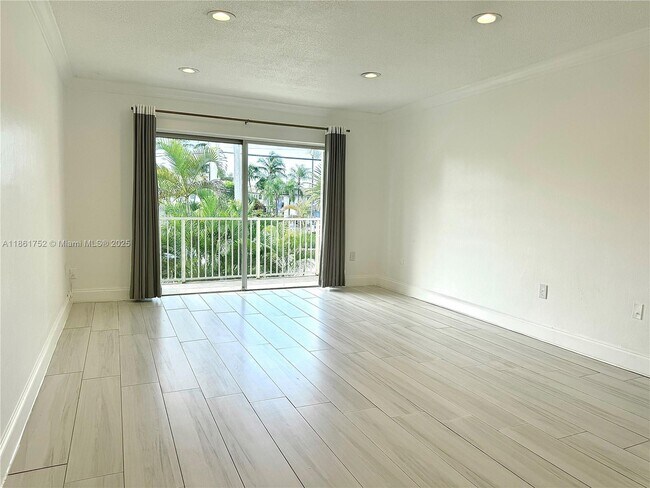 Foto del edificio - 7300 SW 82nd St
