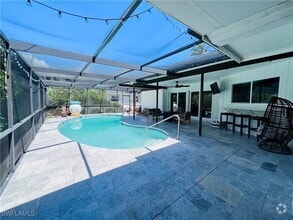 Building Photo - 4439 Parrot Ave