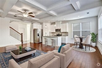 Building Photo - 2240 Mulsanne Dr