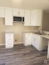 Building Photo - 10308 Restful Ct