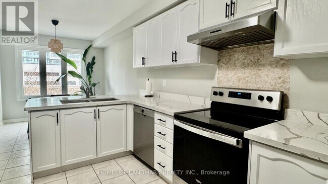 Building Photo - 62 Beresford Dr