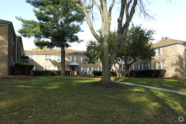 Building Exterior - Sharon Arms