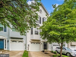 Building Photo - 7115 Oberlin Cir
