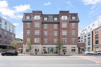 Building Photo - 116 Rantoul St