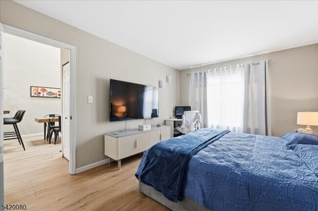 Foto del edificio - 322 Greenbriar Dr