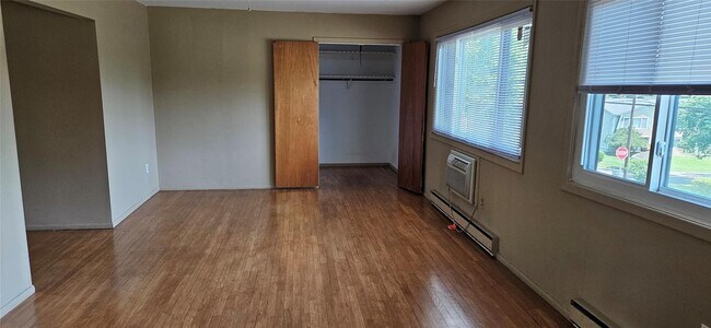 Foto del edificio - 4 Ridge Rd