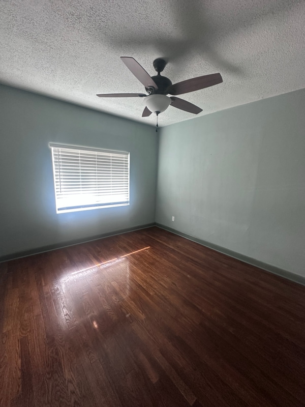 Foto del edificio - 3211 Savannah Ave