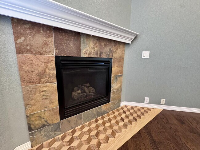 Building Photo - 11260 Jersey Way