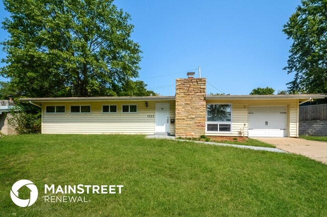 Building Photo - 1722 Ridgewood Dr