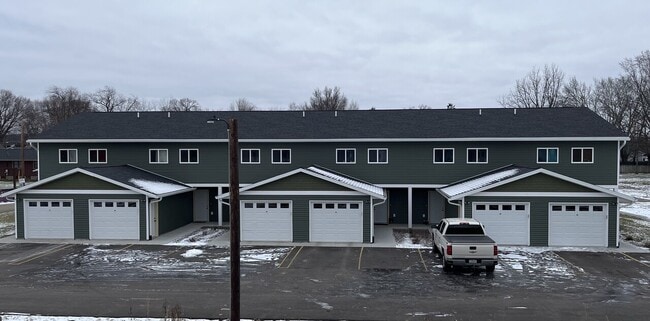 Building Photo - Valley View Estates B