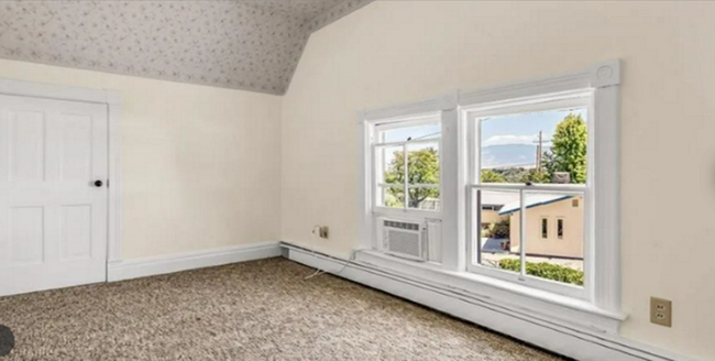 Building Photo - 2881 C Rd