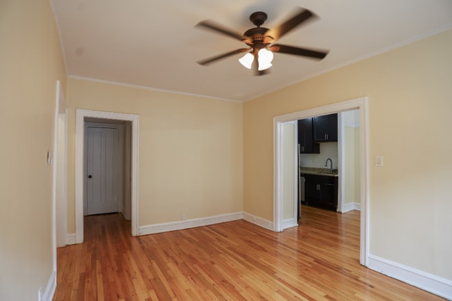 Photo - 1329 W Touhy Ave Apartment