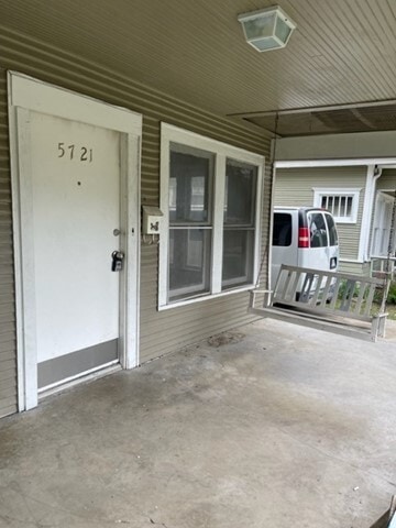 Photo - 5721 Victor St House