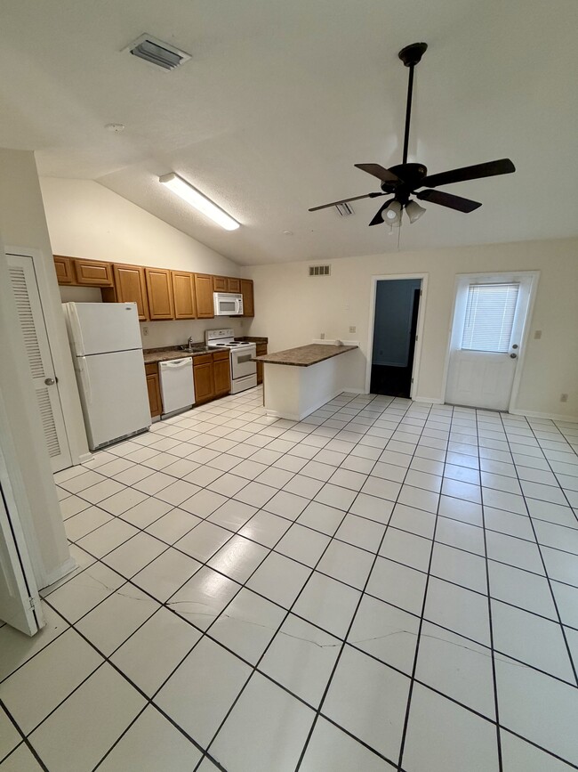 Kitchen - 6224 Sunset Ave