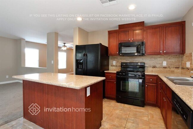 Building Photo - 5000 Diamond Ranch Ave