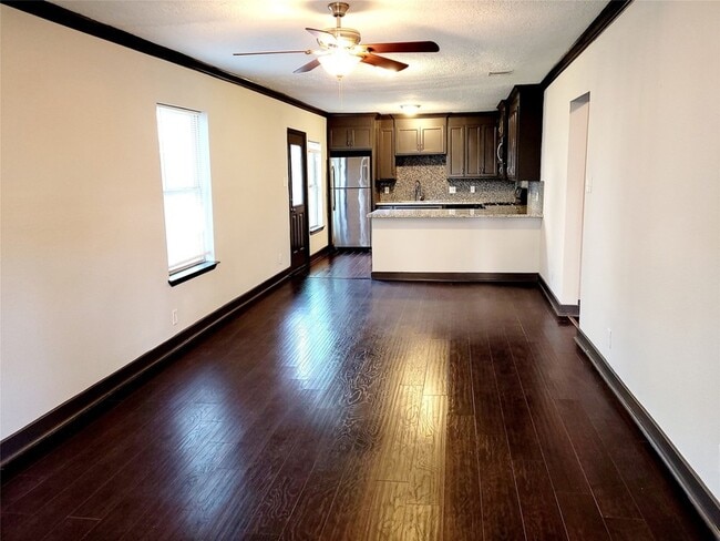 Building Photo - 1501 Asbury St