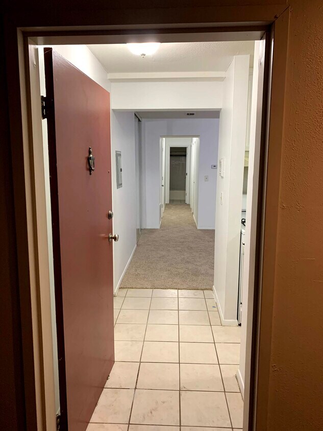 28 Shrewsbury Green Dr Unit B, Shrewsbury, MA 01545 Apartments in