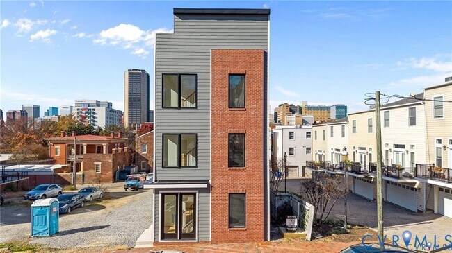 Building Photo - 220 N 20th St