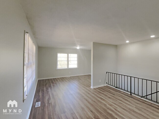 Foto del edificio - 3672 Stanford Cir