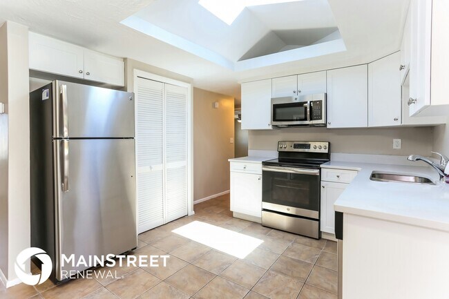 Foto del edificio - 3512 Eisenhower Dr