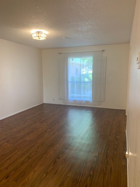 Foto del edificio - 10919 Whisper Valley St