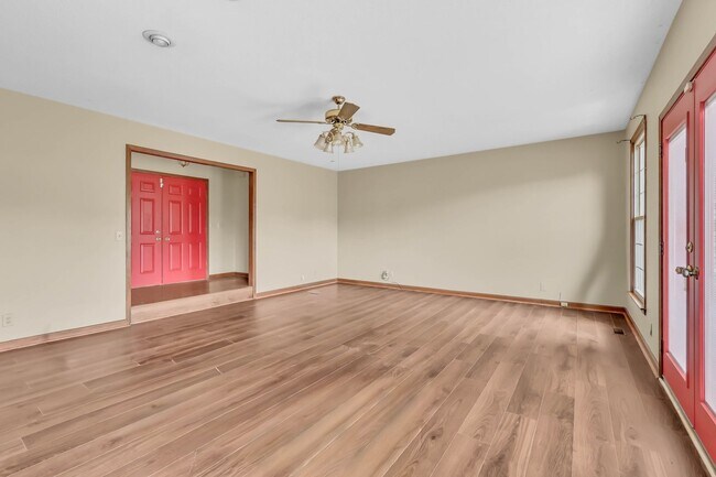 Foto del edificio - 532 Brentwood Cir