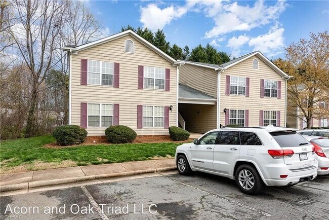 Building Photo - 2 br, 1 bath House - 15 C Meadowood Glen Way