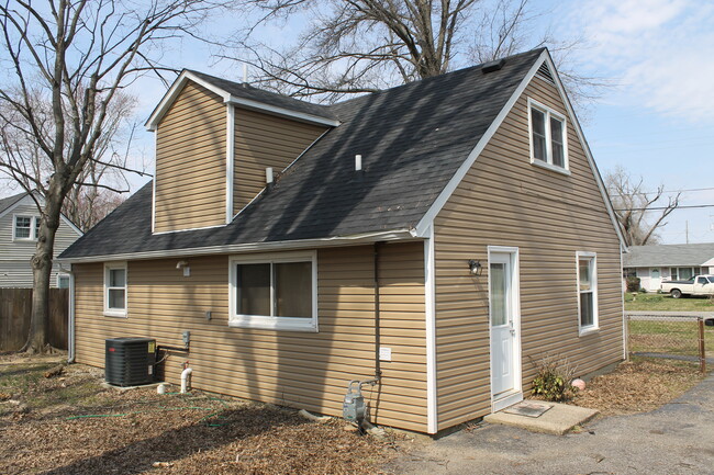 Building Photo - 5516 Brokers Tip Ln