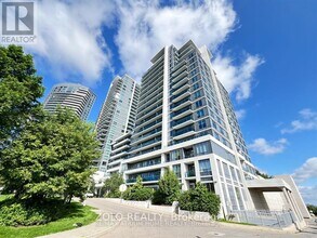 Building Photo - 7165 Yonge St
