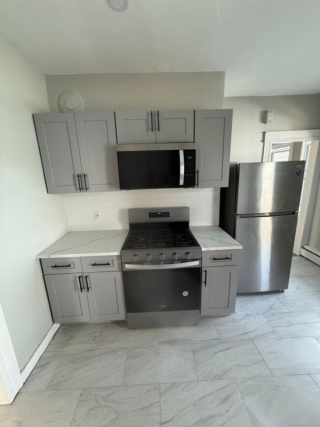 Building Photo - 426 Benham Ave