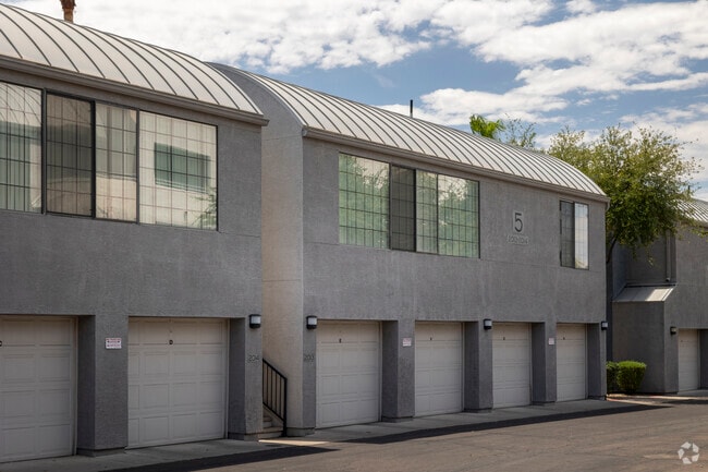 Unidades con garajes - Arioso City Lofts