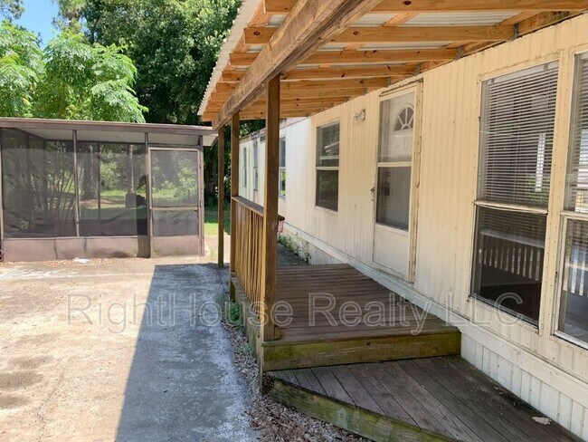 Foto del edificio - 35402 Lake Bradley Drive