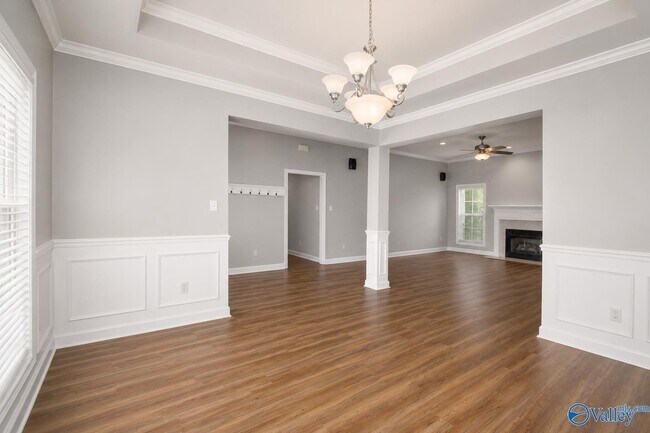 Building Photo - 103 Tudor Pl