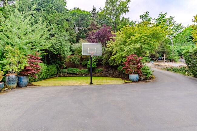 Foto del edificio - 4Bd/4Ba Seattle Home