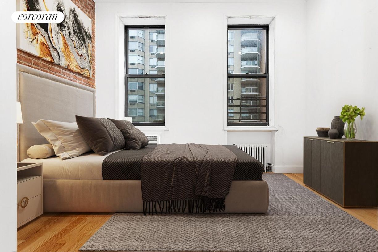 Building Photo - 1409 Second Avenue 4AD