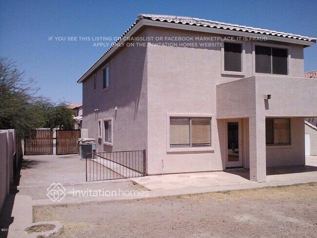 Foto del edificio - 7111 N 77th Dr
