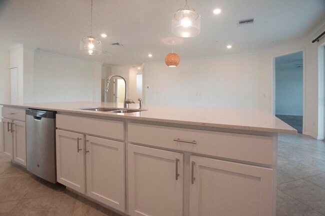 Foto del edificio - 903 Tidewater Shores Loop