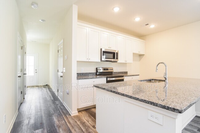 Foto del edificio - 615 11th St SW