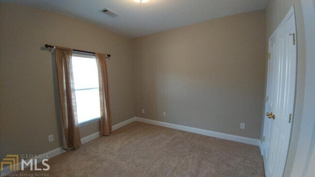 Building Photo - 105 Apple Blossom Ln