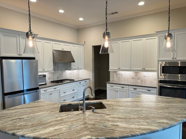 kitchen - 9717 Orangewood Trl
