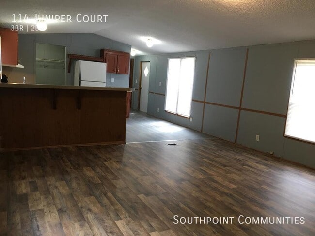 Building Photo - 114 Juniper Ct