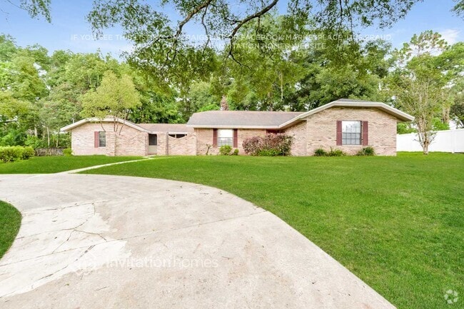 Building Photo - 801 Westchester Dr